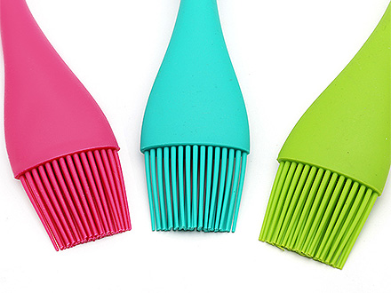 硅膠制品在電子行業(yè)應用的5大優(yōu)勢